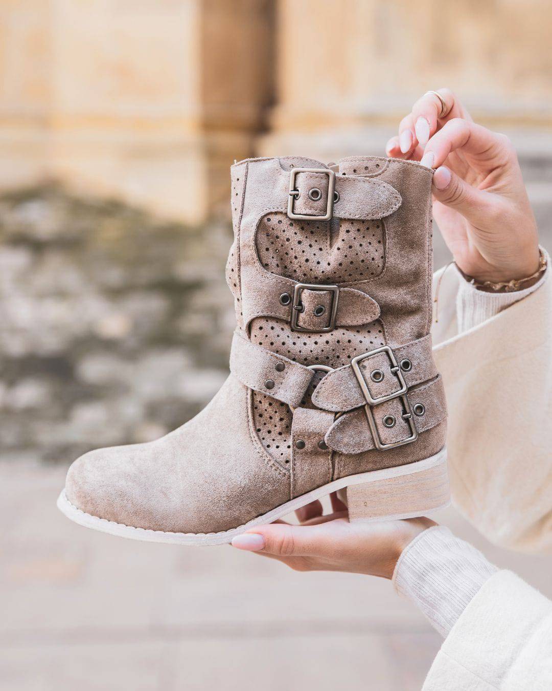 Damen-Stiefeletten in Taupe mit Absatz - Dounia - Casualmode.de